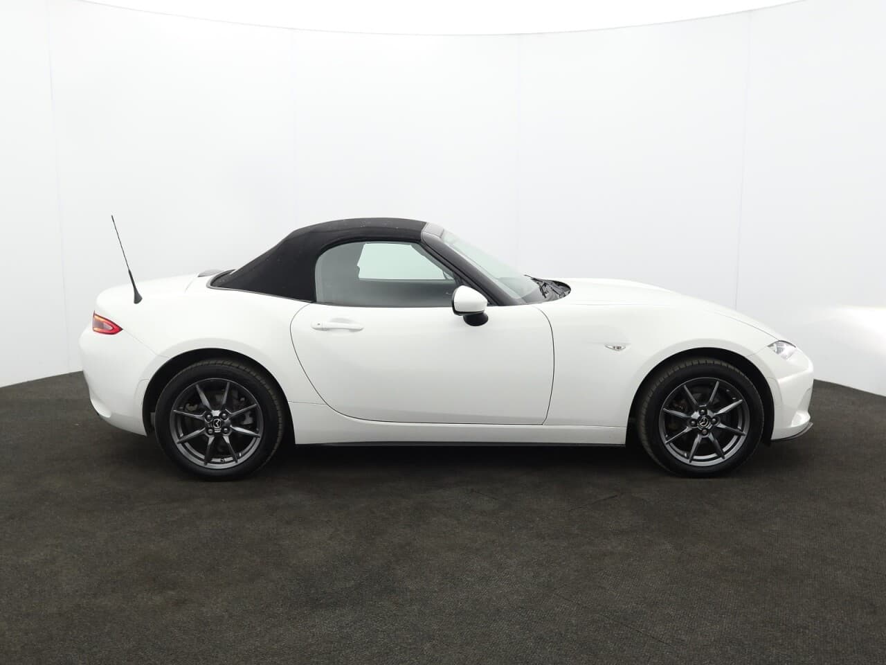 Mazda MX-5 1.5 SKYACTIV-G SE+ — image 11