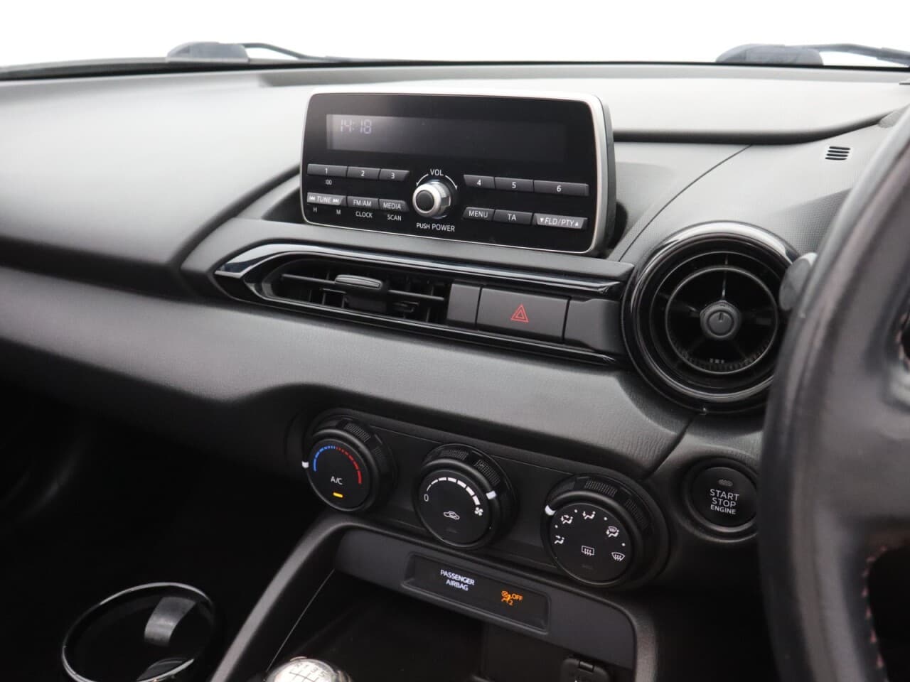 Mazda MX-5 1.5 SKYACTIV-G SE+ — image 22