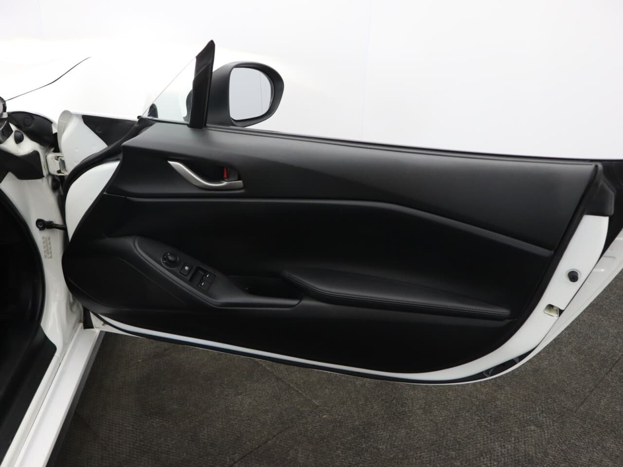 Mazda MX-5 1.5 SKYACTIV-G SE+ — image 40