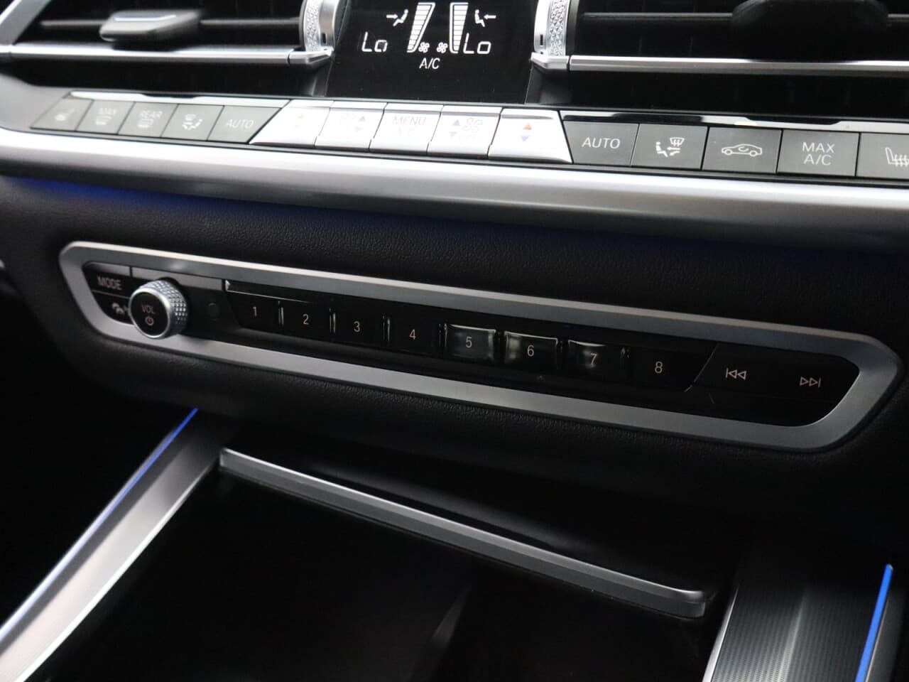 BMW X5 3.0 45e 24kWh xLine — image 32