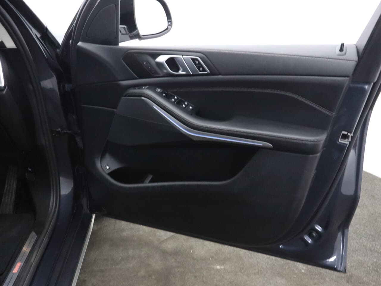 BMW X5 3.0 45e 24kWh xLine — image 62