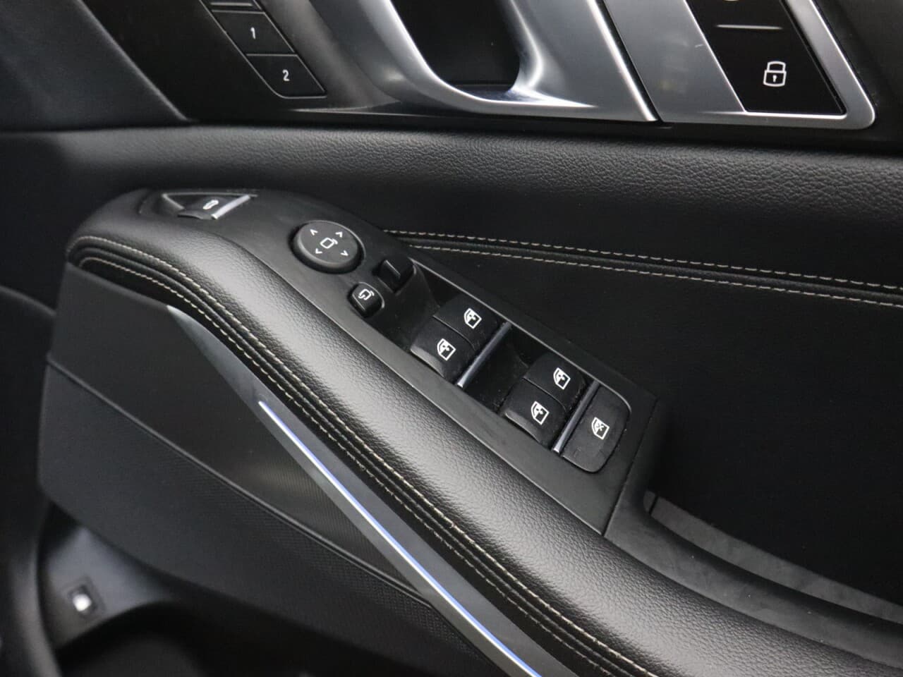 BMW X5 3.0 45e 24kWh xLine — image 63