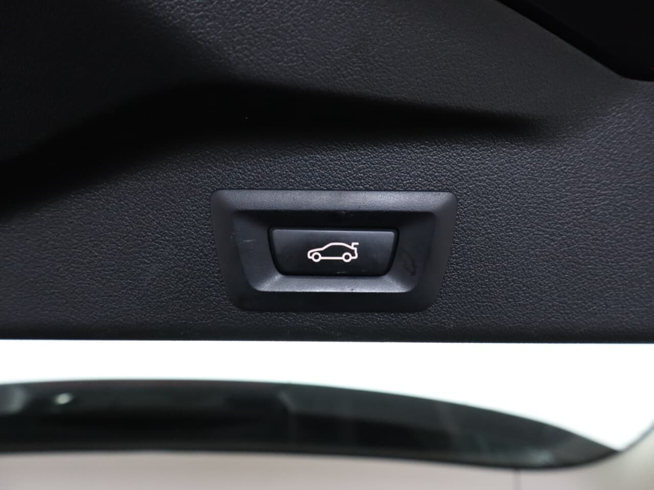 BMW X5 3.0 45e 24kWh xLine — image 61