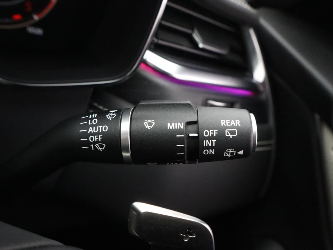 Jaguar F-Pace 2.0 D200 MHEV R-Dynamic HSE Black — image 56