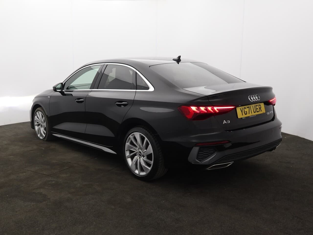 Audi A3 1.0 TFSI 30 S line — image 8