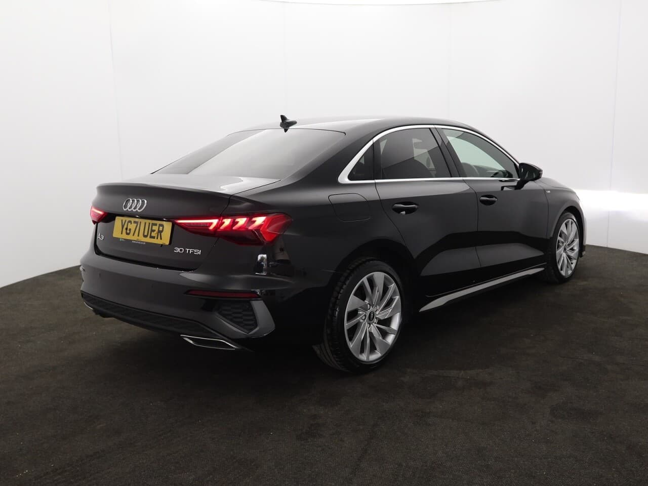 Audi A3 1.0 TFSI 30 S line — image 10