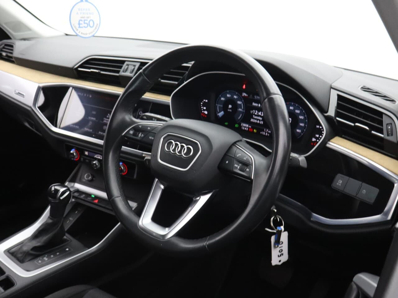 Audi Q3 1.4 TFSIe 45 Technik — image 14