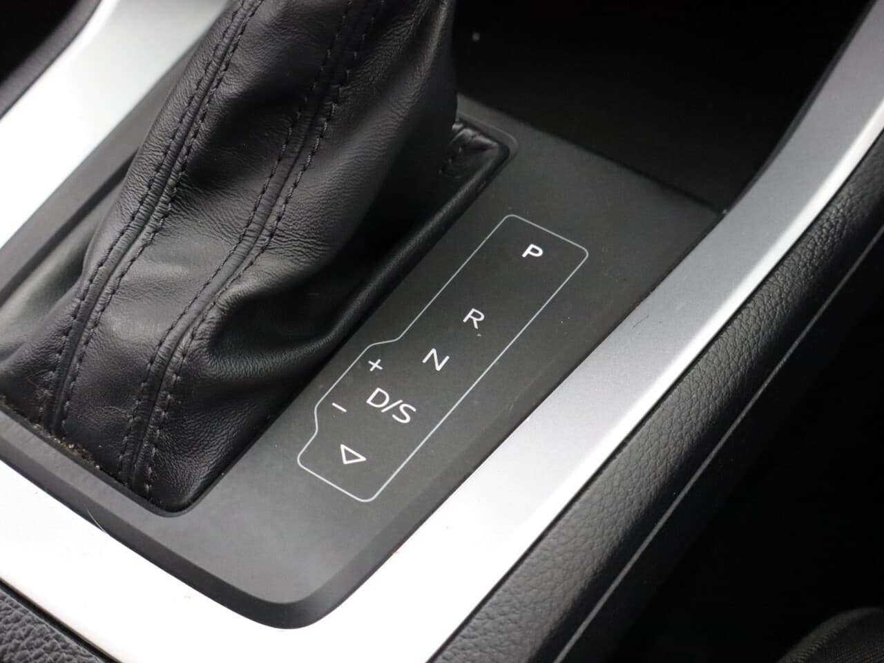 Audi Q3 1.4 TFSIe 45 Technik — image 24