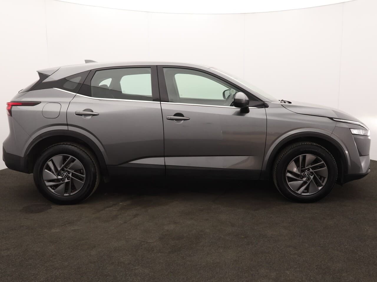 Nissan Qashqai 1.3 DIG-T MHEV Acenta Premium — image 11