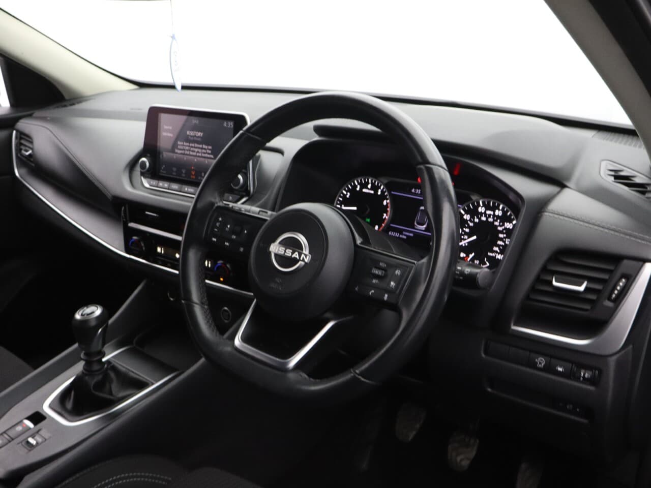 Nissan Qashqai 1.3 DIG-T MHEV Acenta Premium — image 14