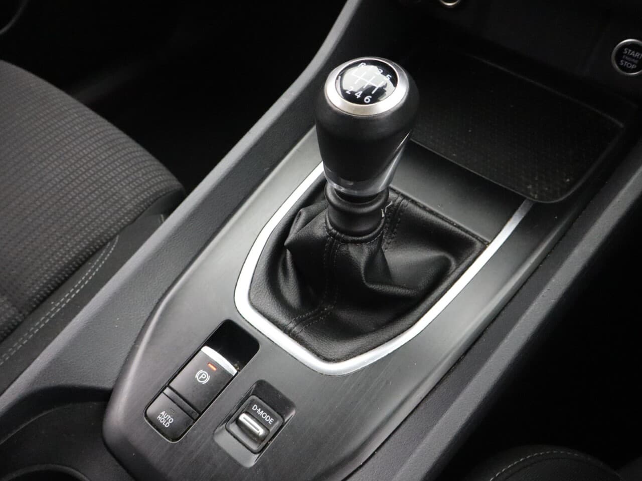 Nissan Qashqai 1.3 DIG-T MHEV Acenta Premium — image 23