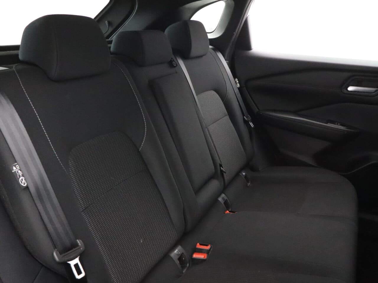 Nissan Qashqai 1.3 DIG-T MHEV Acenta Premium — image 41
