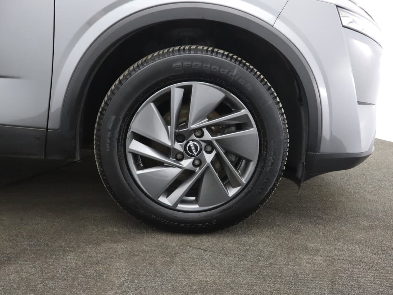 Nissan Qashqai 1.3 DIG-T MHEV Acenta Premium — image 48
