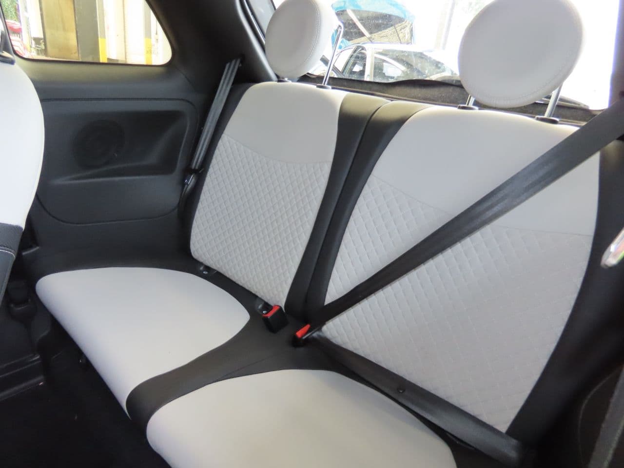 Fiat 500 1.0 MHEV Dolcevita — image 10