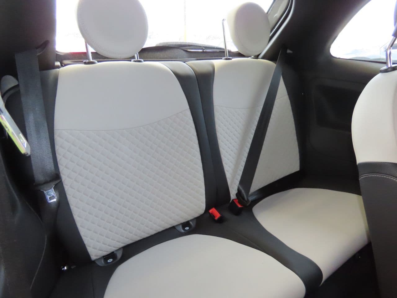 Fiat 500 1.0 MHEV Dolcevita — image 11