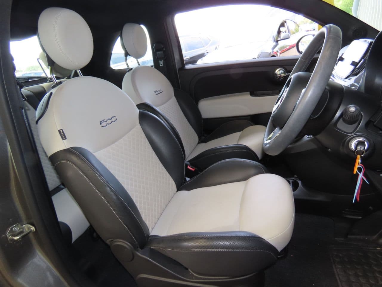 Fiat 500 1.0 MHEV Dolcevita — image 7