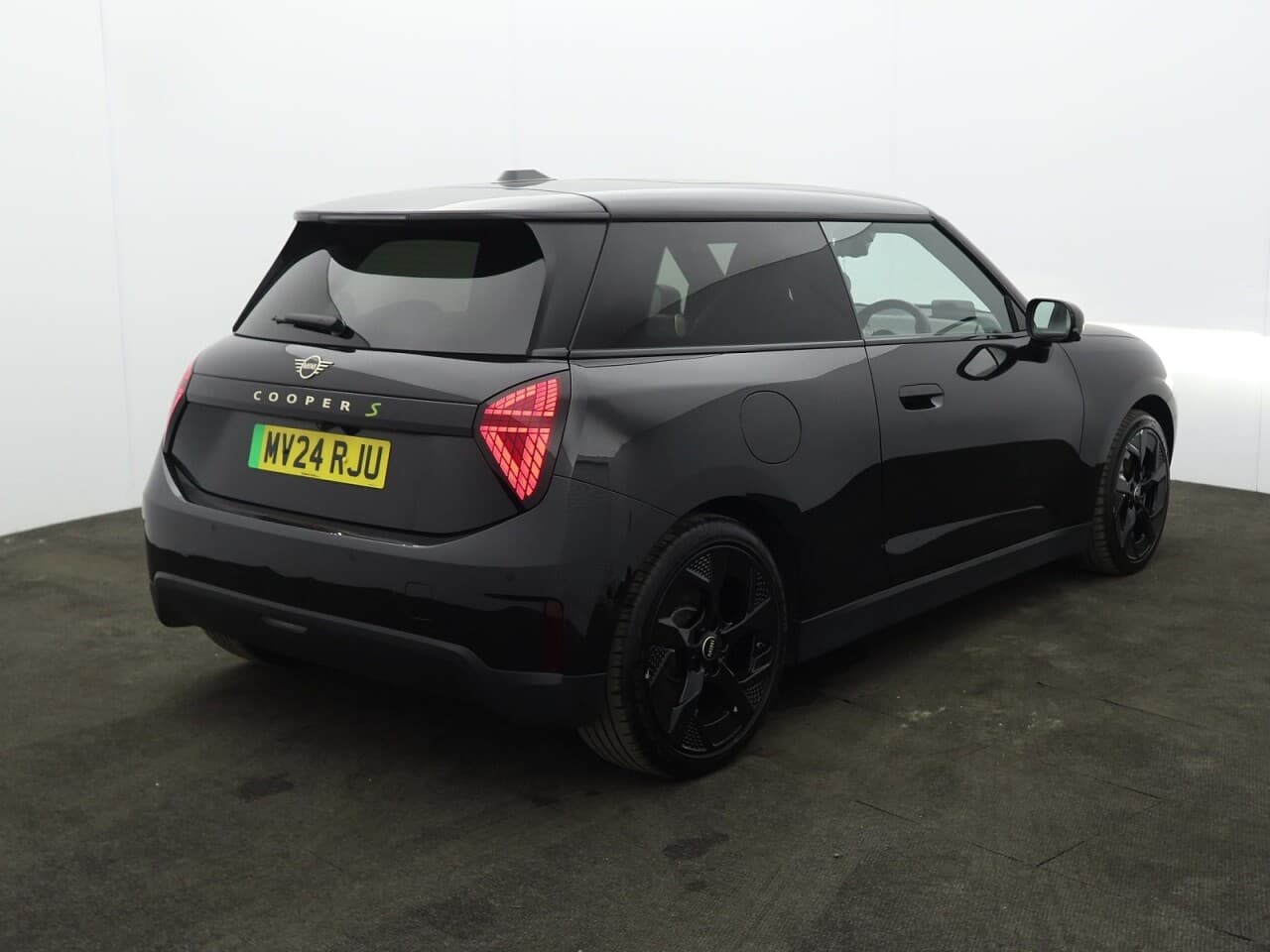 Mini Cooper E 160KW 54KWH SE EXCLUSIVE L3 — image 10
