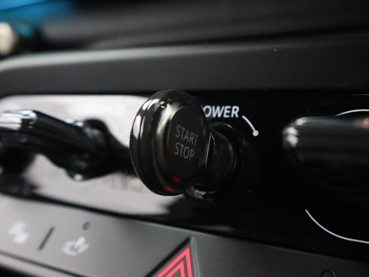 Mini Cooper E 160KW 54KWH SE EXCLUSIVE L3 — image 23