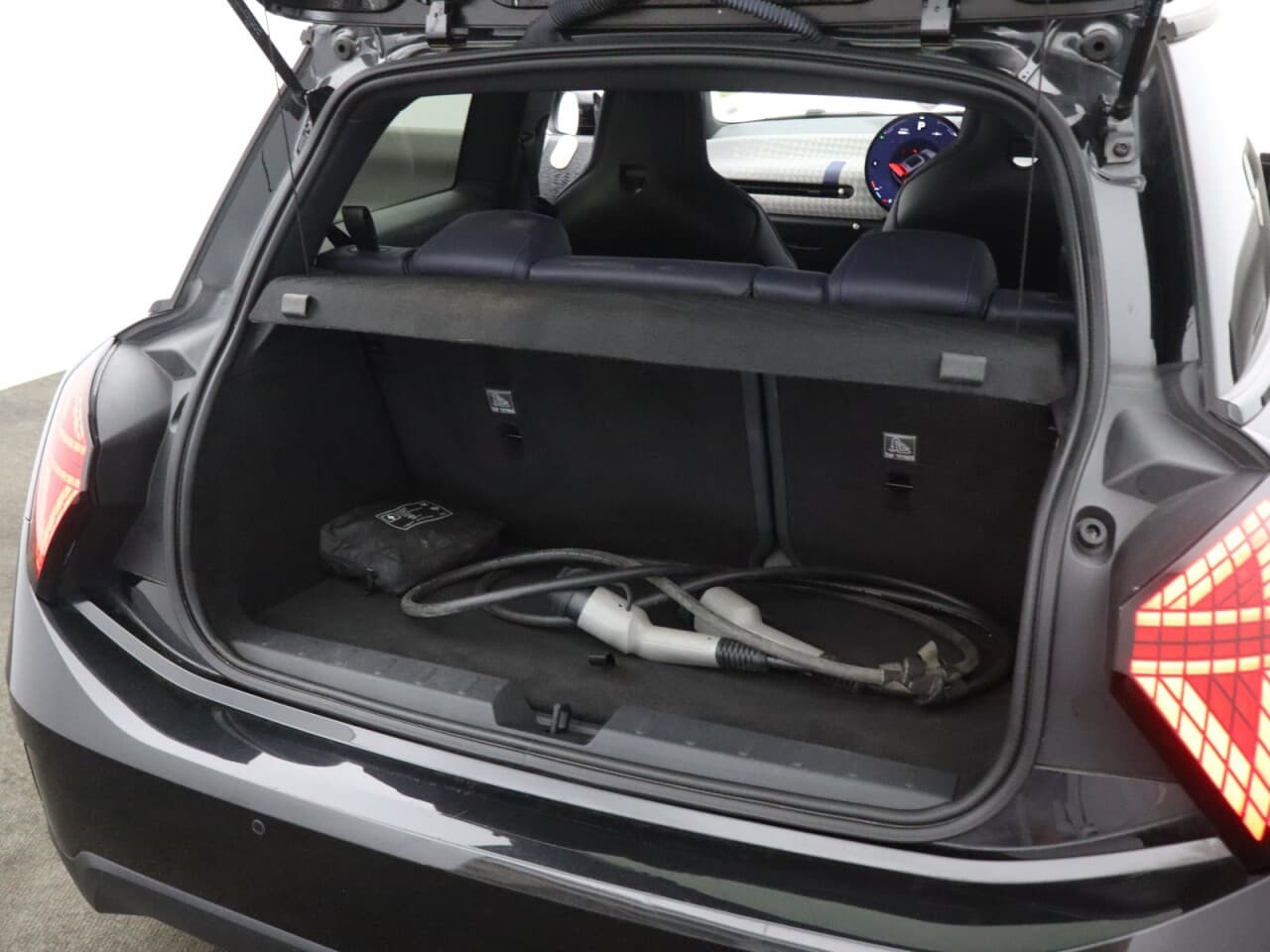 Mini Cooper E 160KW 54KWH SE EXCLUSIVE L3 — image 50