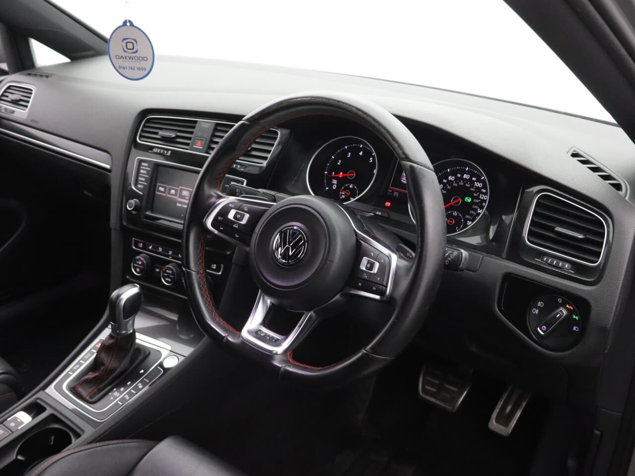 Volkswagen Golf 2.0 TSI BlueMotion Tech GTI Performance — image 14