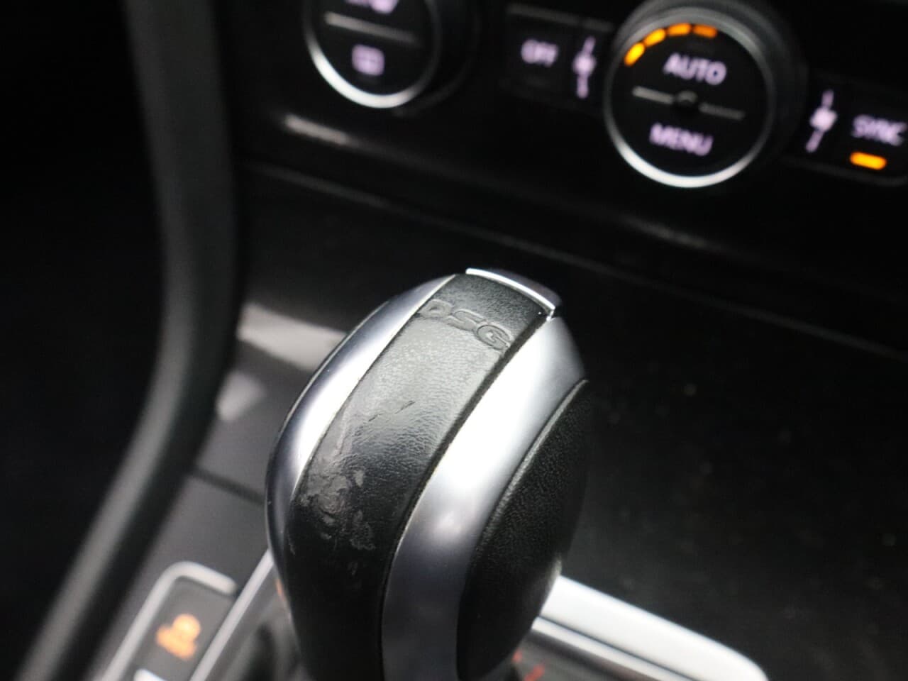Volkswagen Golf 2.0 TSI BlueMotion Tech GTI Performance — image 24