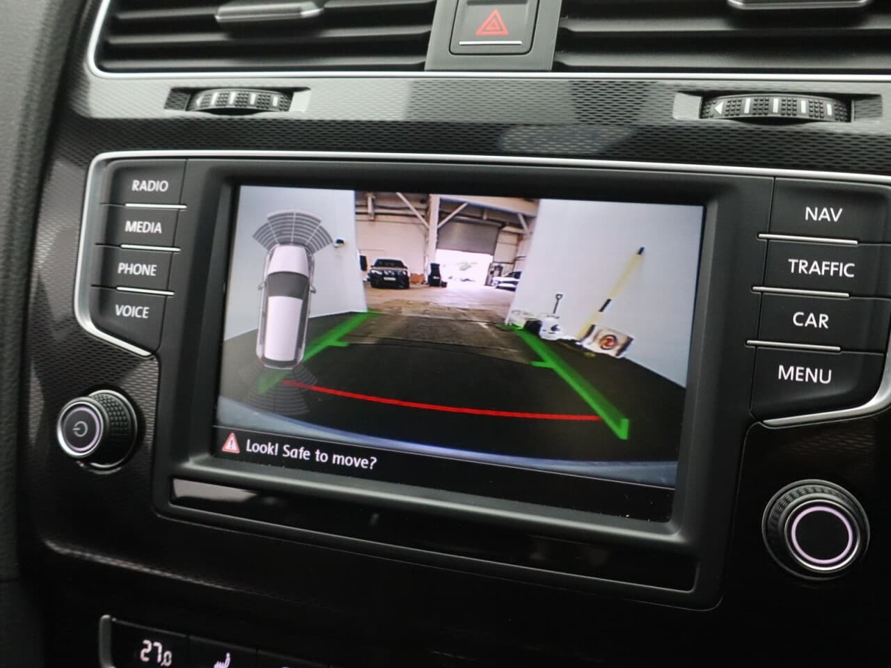 Volkswagen Golf 2.0 TSI BlueMotion Tech GTI Performance — image 41