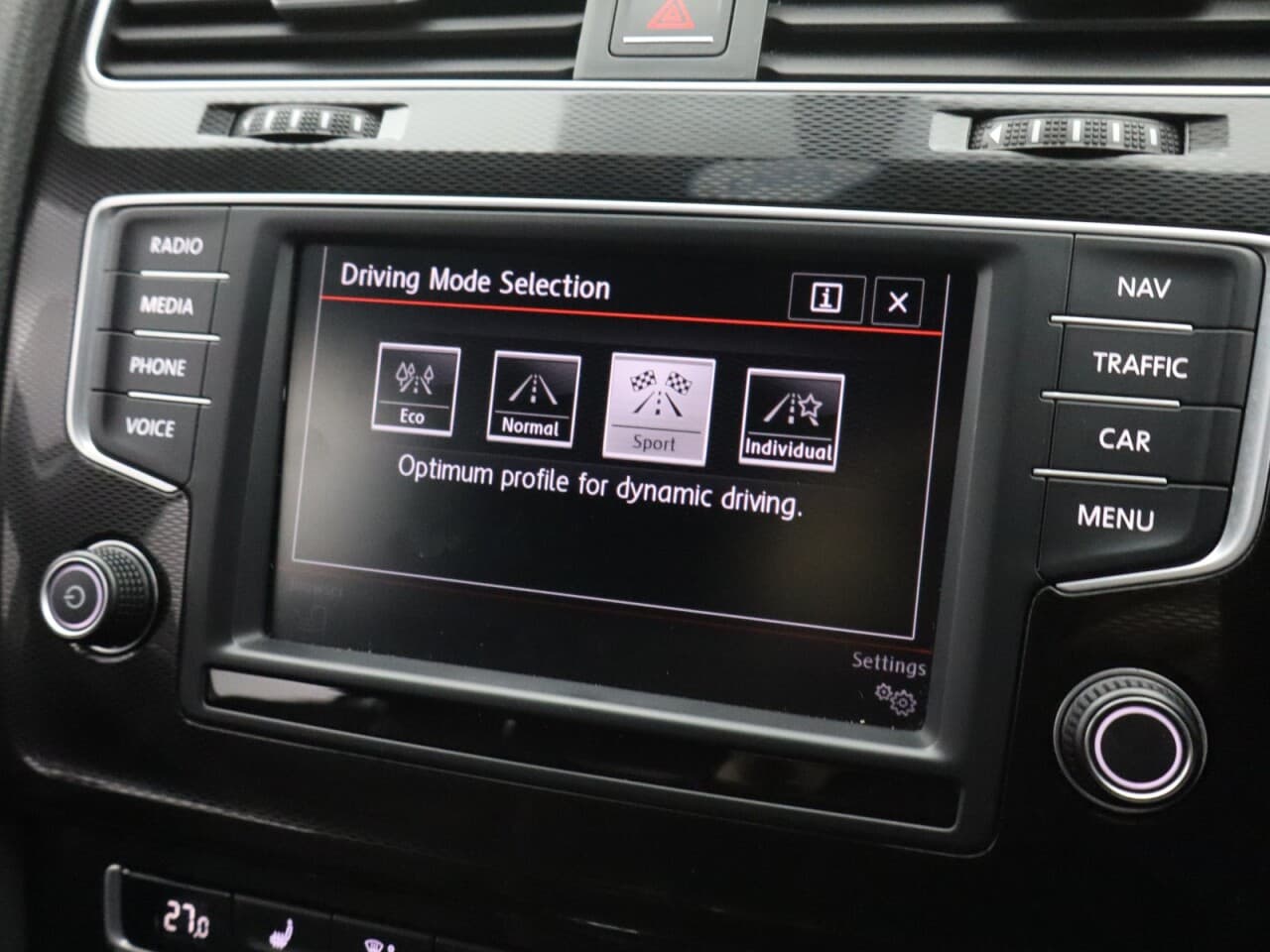 Volkswagen Golf 2.0 TSI BlueMotion Tech GTI Performance — image 42