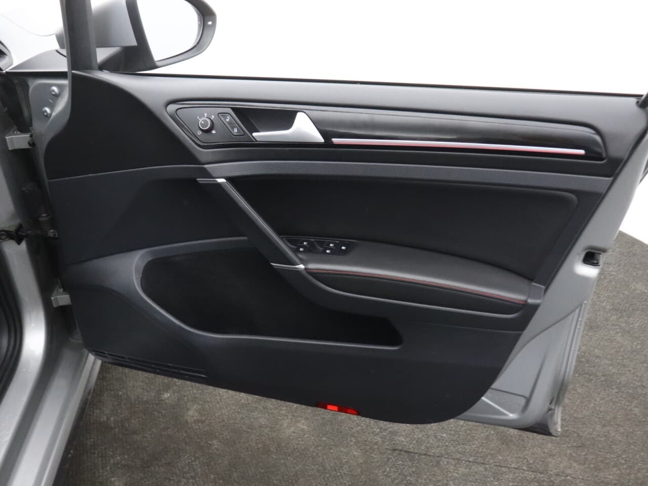 Volkswagen Golf 2.0 TSI BlueMotion Tech GTI Performance — image 52