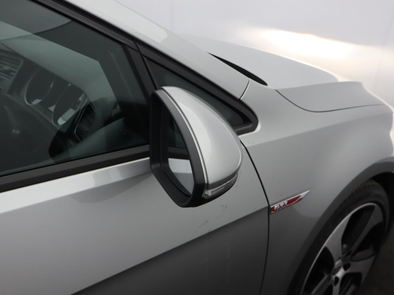 Volkswagen Golf 2.0 TSI BlueMotion Tech GTI Performance — image 58