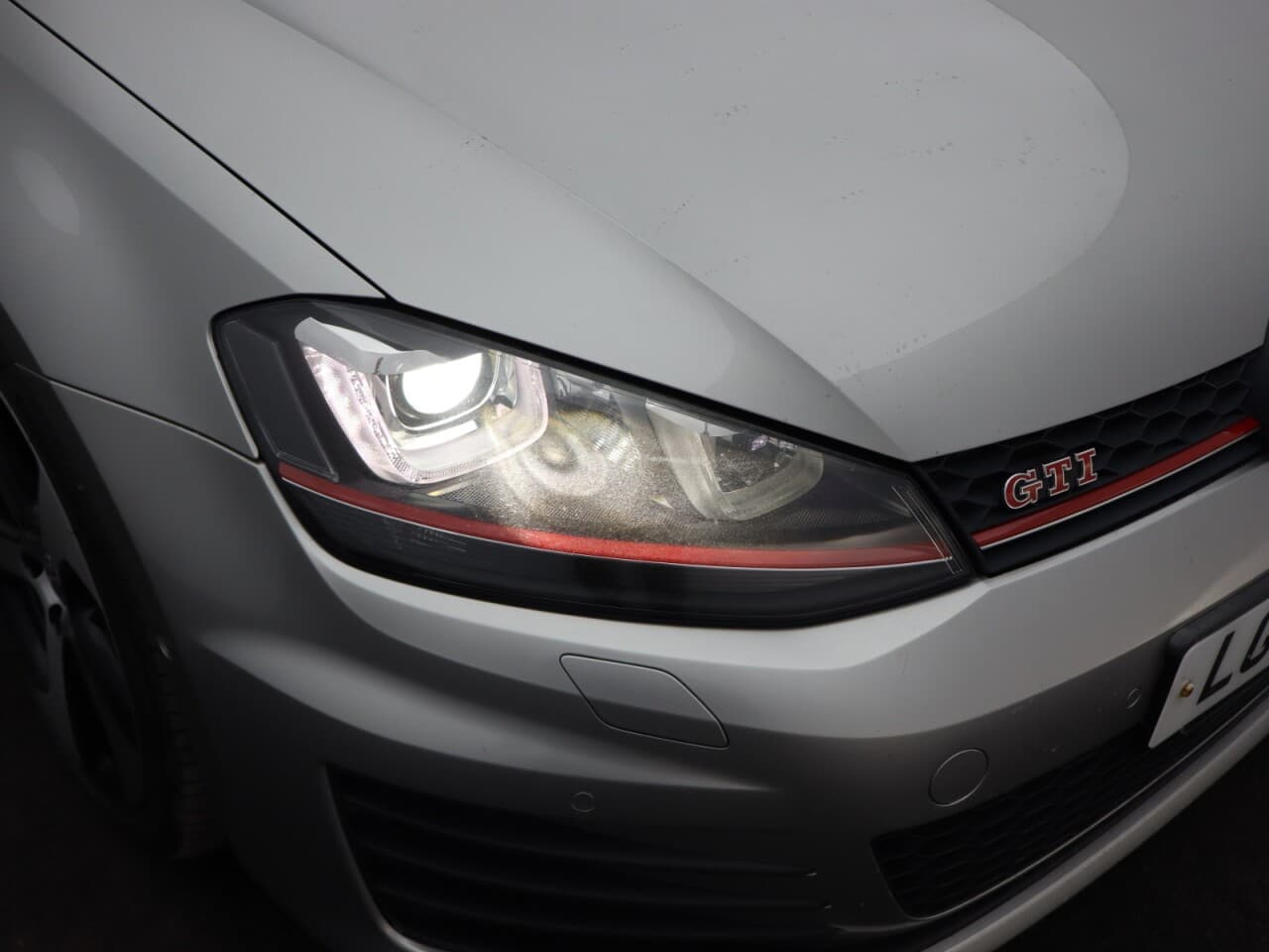 Volkswagen Golf 2.0 TSI BlueMotion Tech GTI Performance — image 61