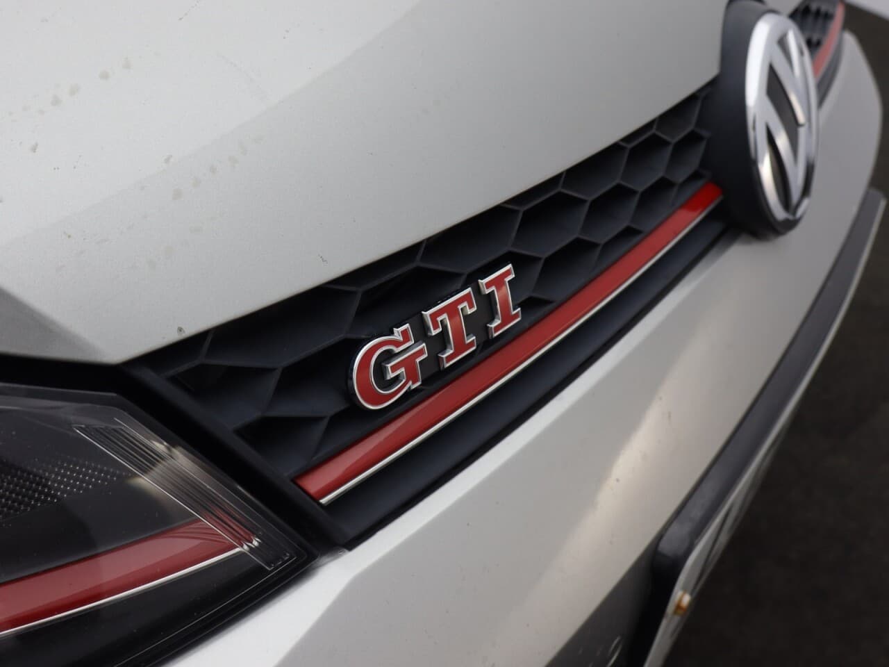Volkswagen Golf 2.0 TSI BlueMotion Tech GTI Performance — image 63