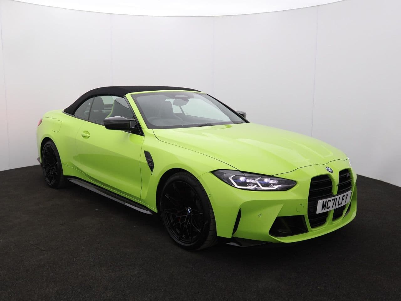 BMW M4 3.0 BiTurbo Competition — image 9