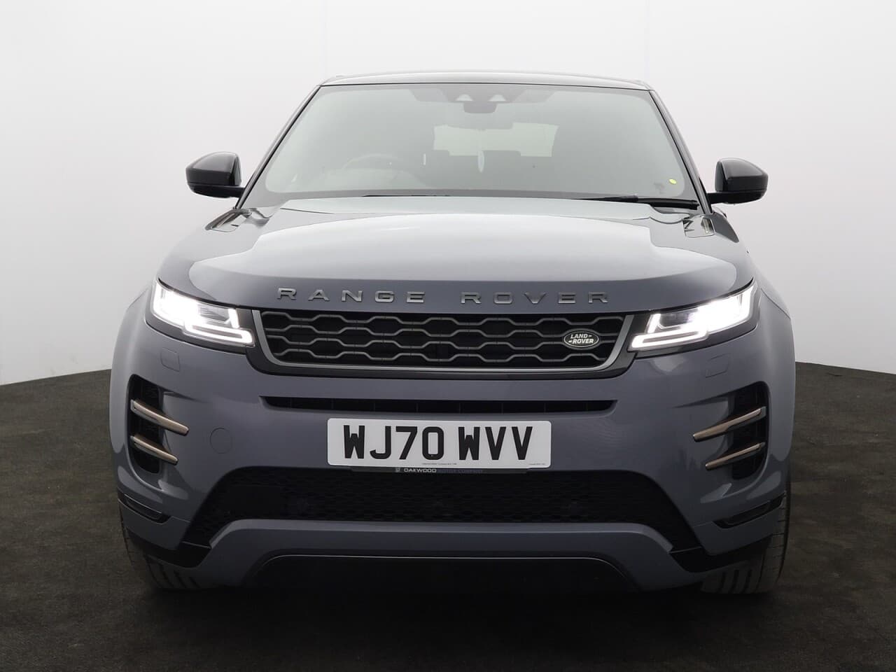 Land Rover Range Rover Evoque 2.0 D180 MHEV First Edition — image 4