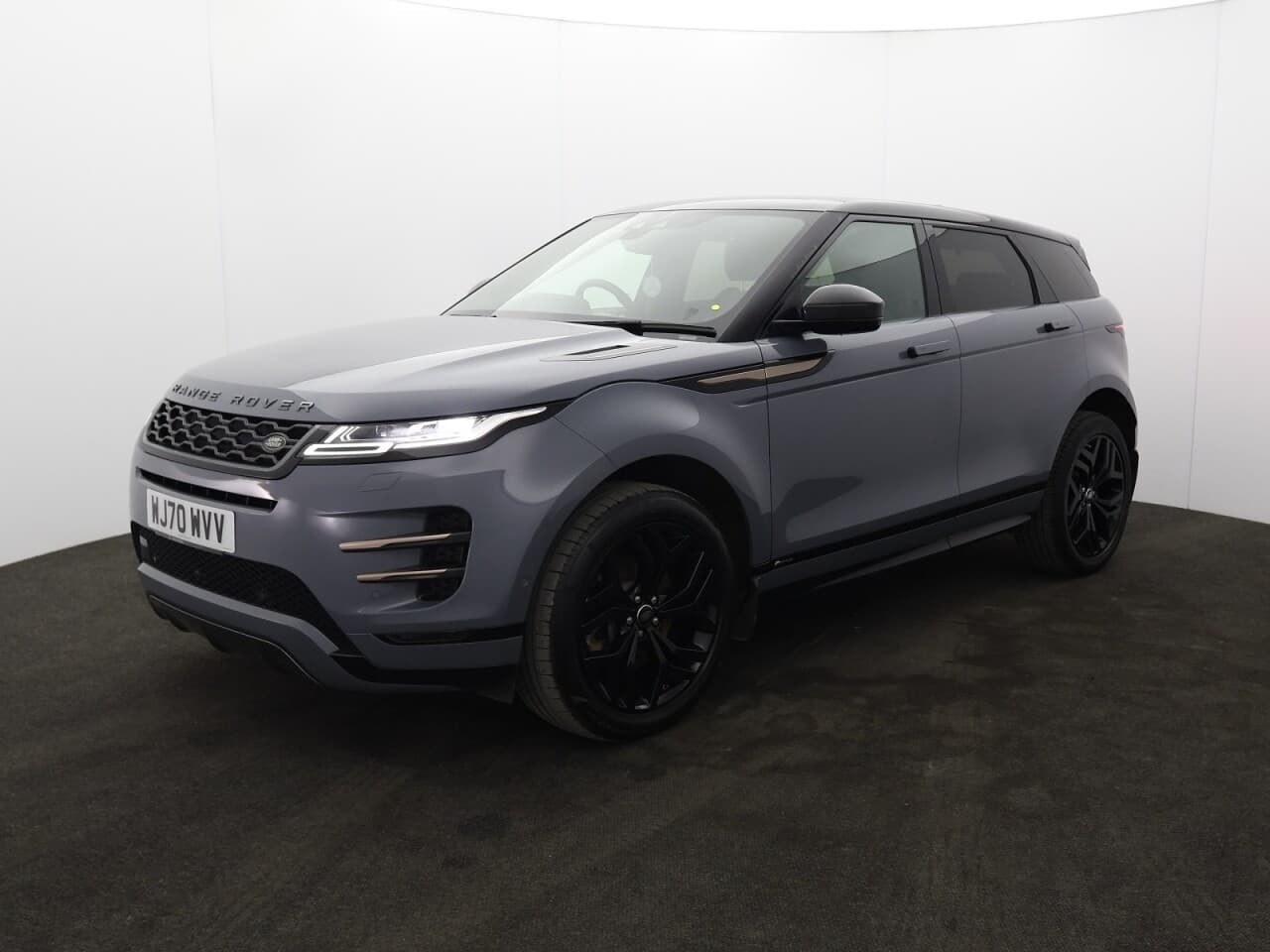 Land Rover Range Rover Evoque 2.0 D180 MHEV First Edition — image 5