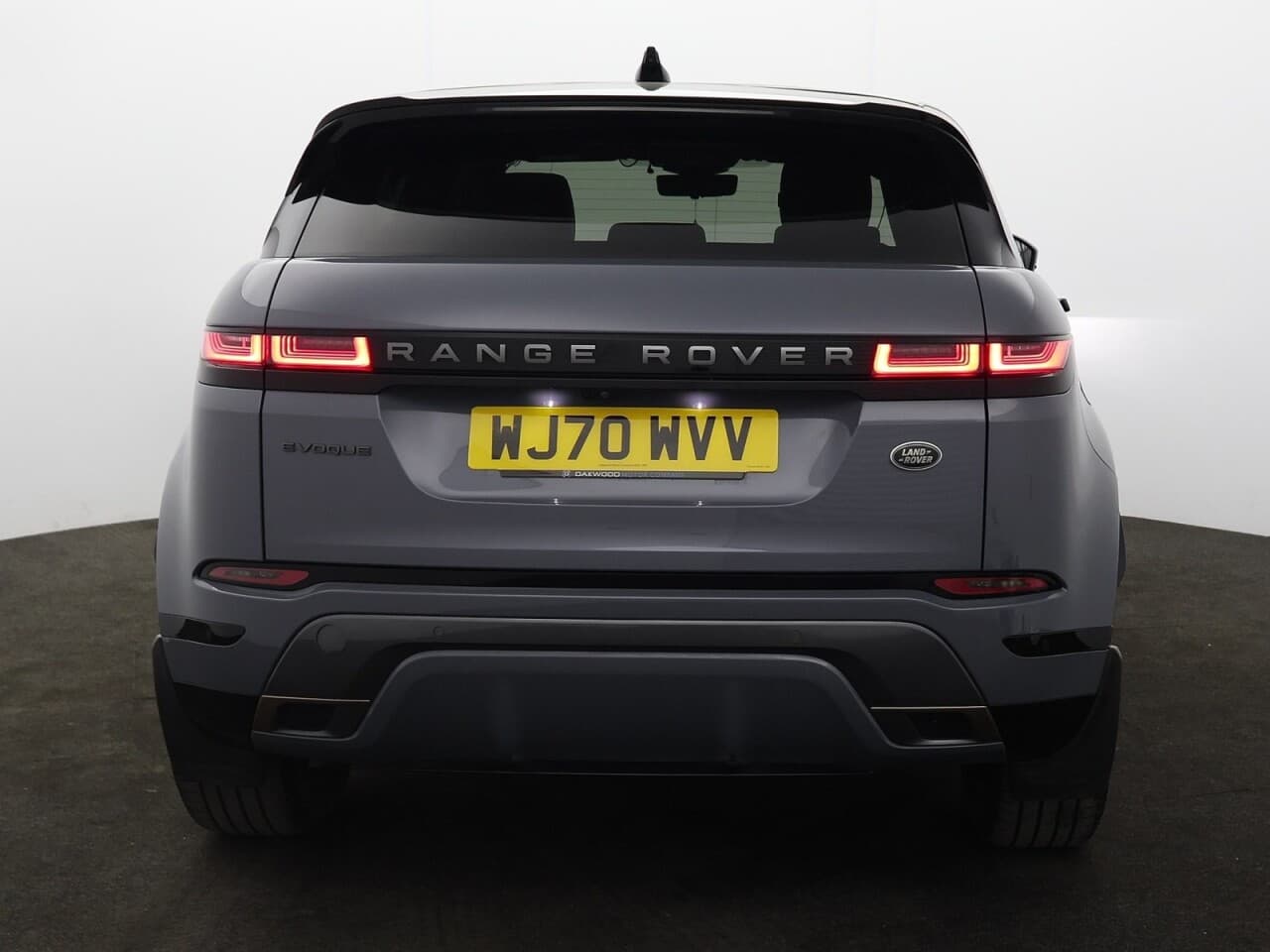 Land Rover Range Rover Evoque 2.0 D180 MHEV First Edition — image 9