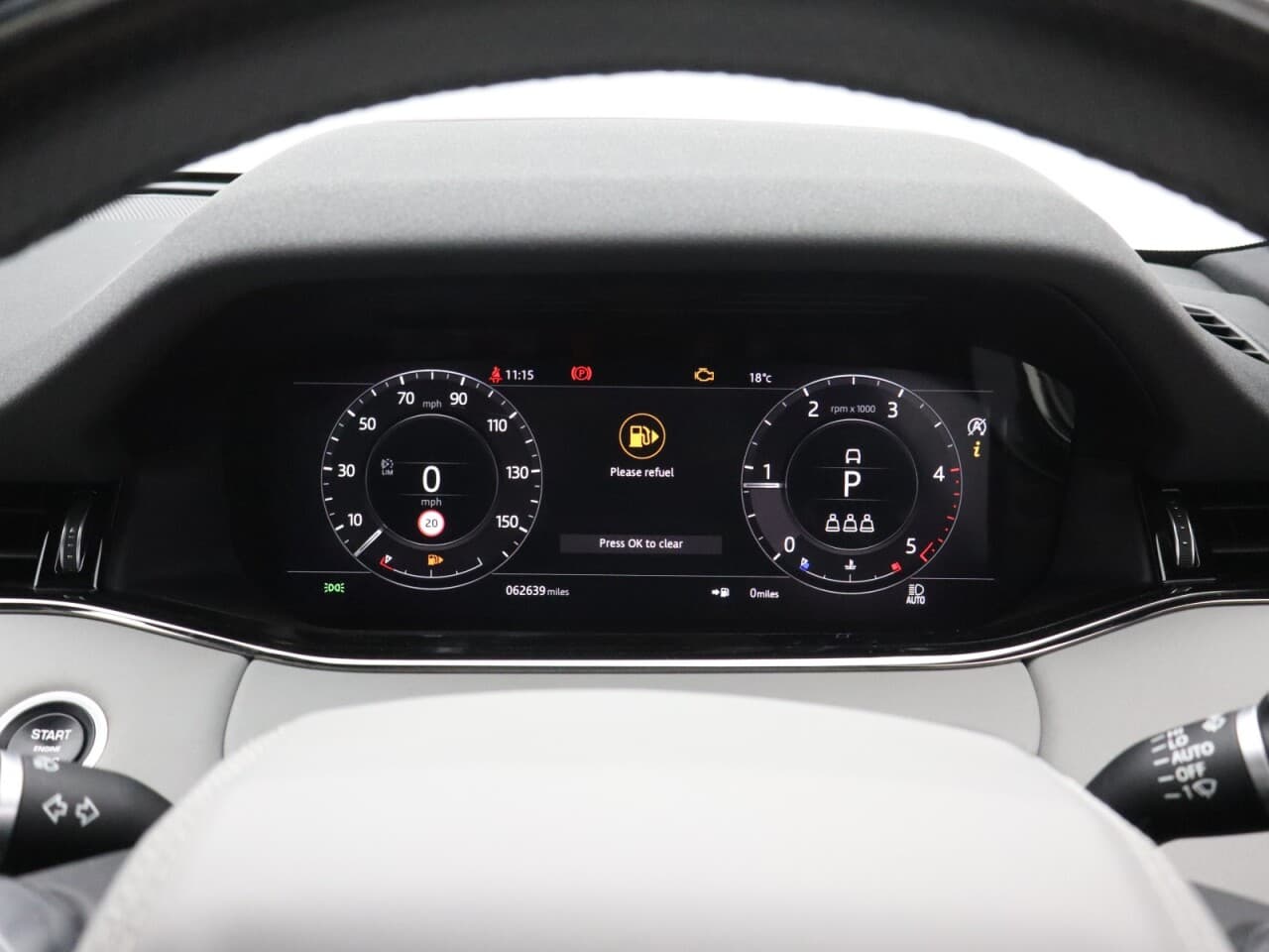 Land Rover Range Rover Evoque 2.0 D180 MHEV First Edition — image 22