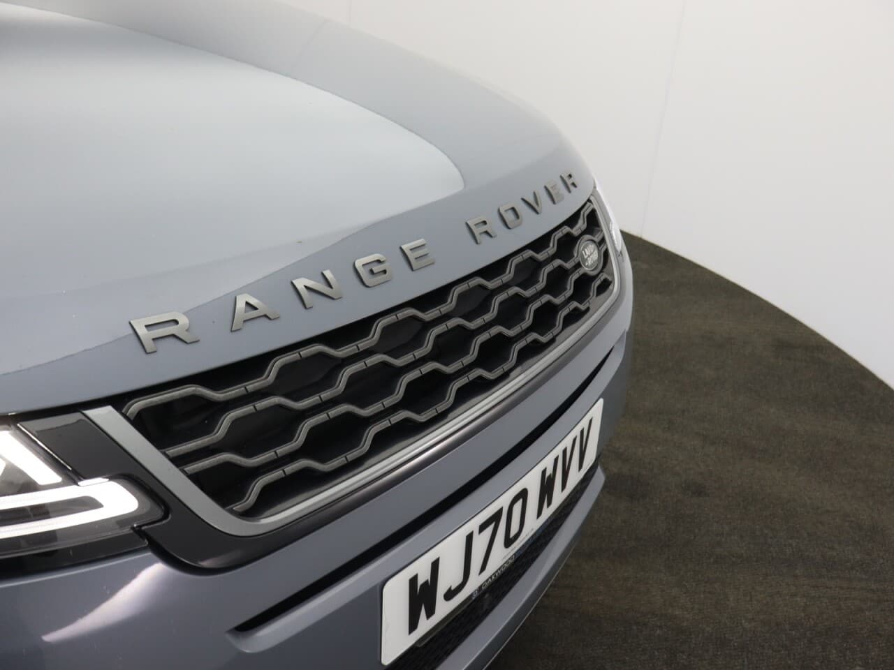 Land Rover Range Rover Evoque 2.0 D180 MHEV First Edition — image 64