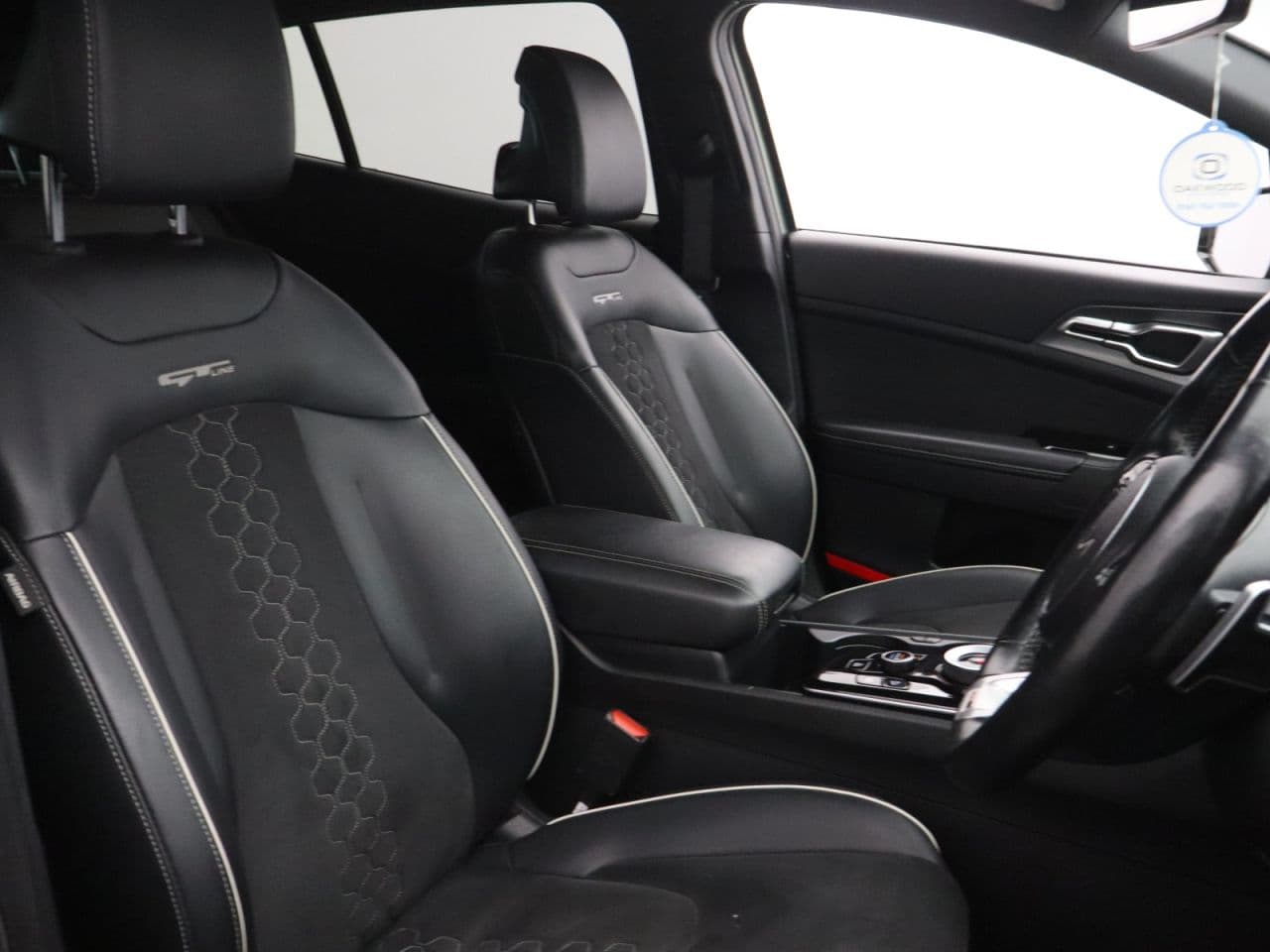 Kia Sportage 1.6 T-GDi 13.8kWh GT-Line — image 15