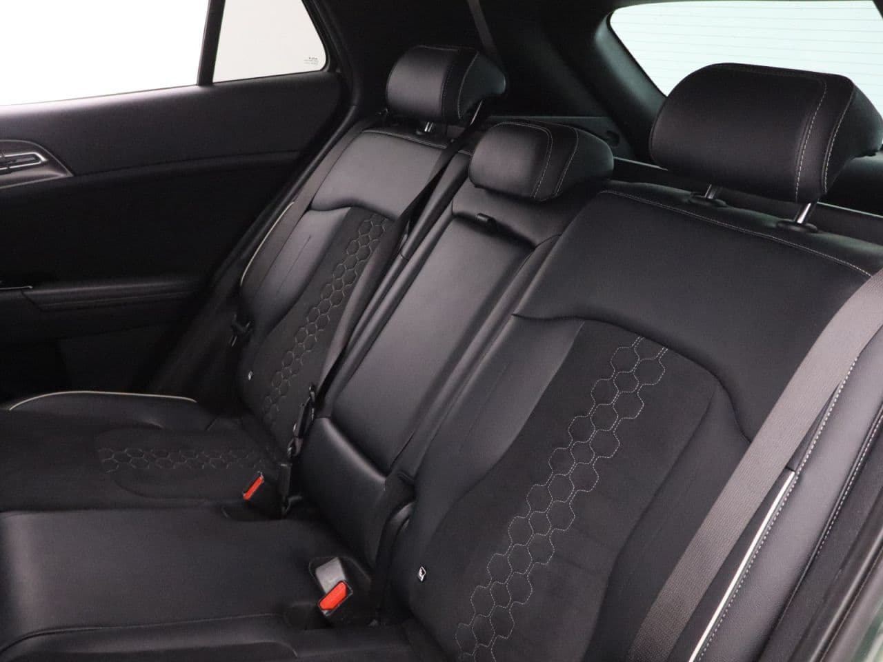 Kia Sportage 1.6 T-GDi 13.8kWh GT-Line — image 50