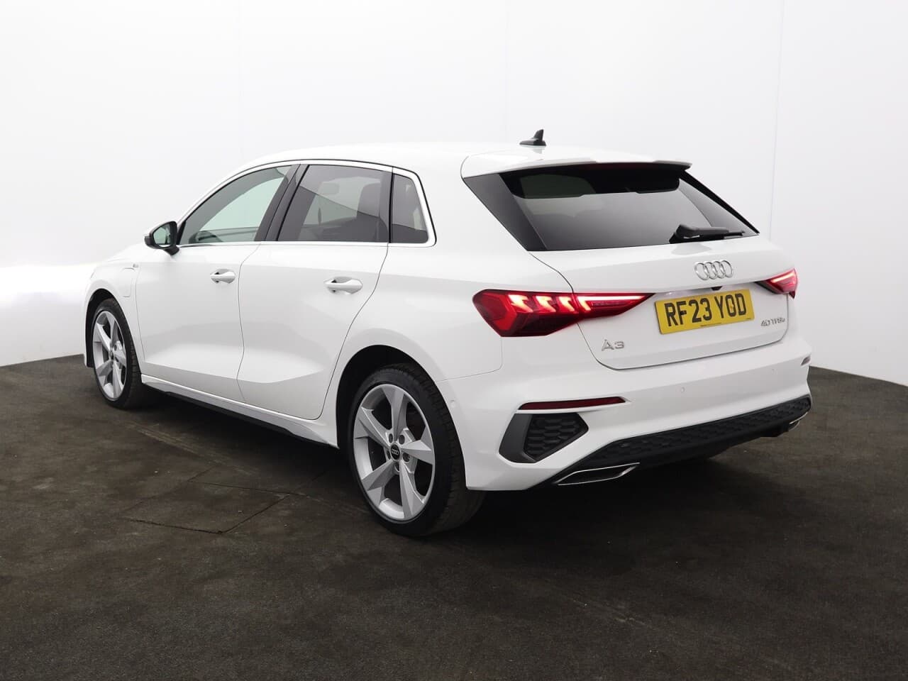 Audi A3 1.4 TFSIe 40 S line Sportback — image 8