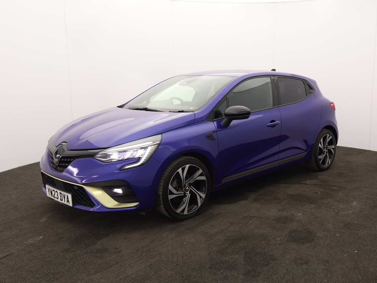 Renault Clio 1.6 E-TECH E-Tech engineered — image 5