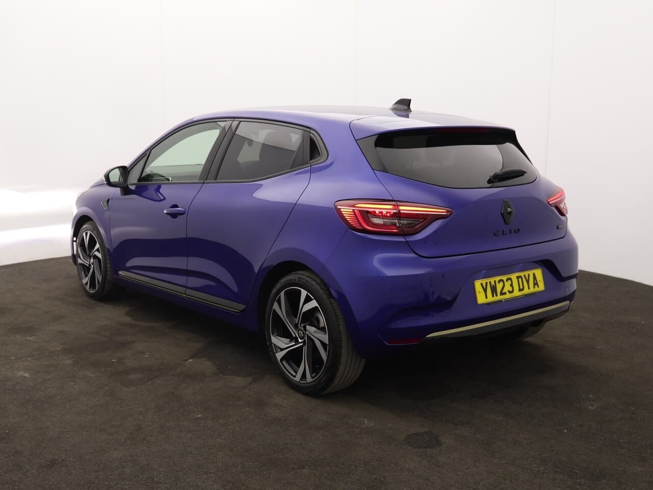 Renault Clio 1.6 E-TECH E-Tech engineered — image 8