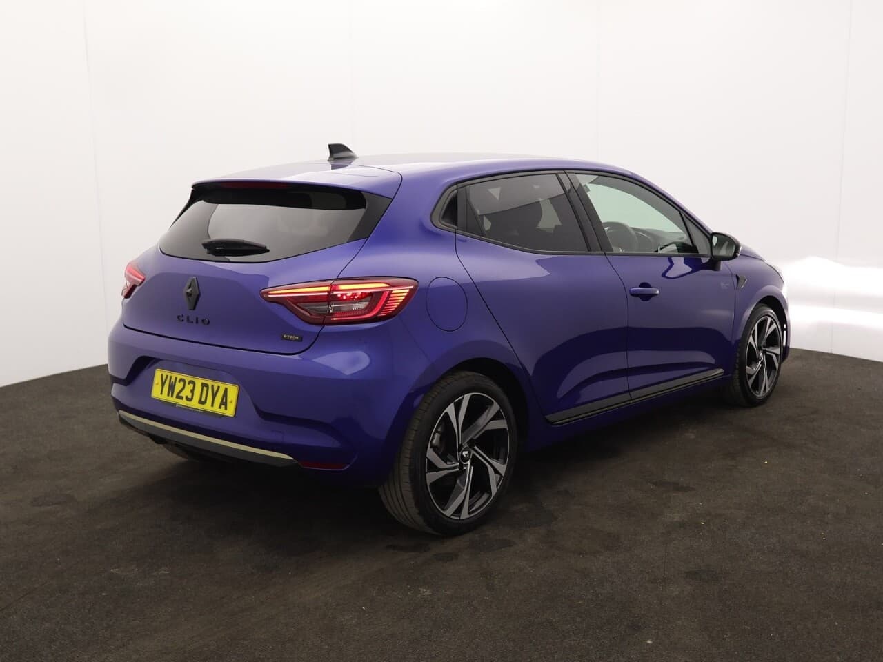 Renault Clio 1.6 E-TECH E-Tech engineered — image 10