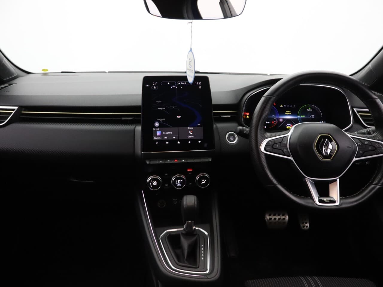 Renault Clio 1.6 E-TECH E-Tech engineered — image 12