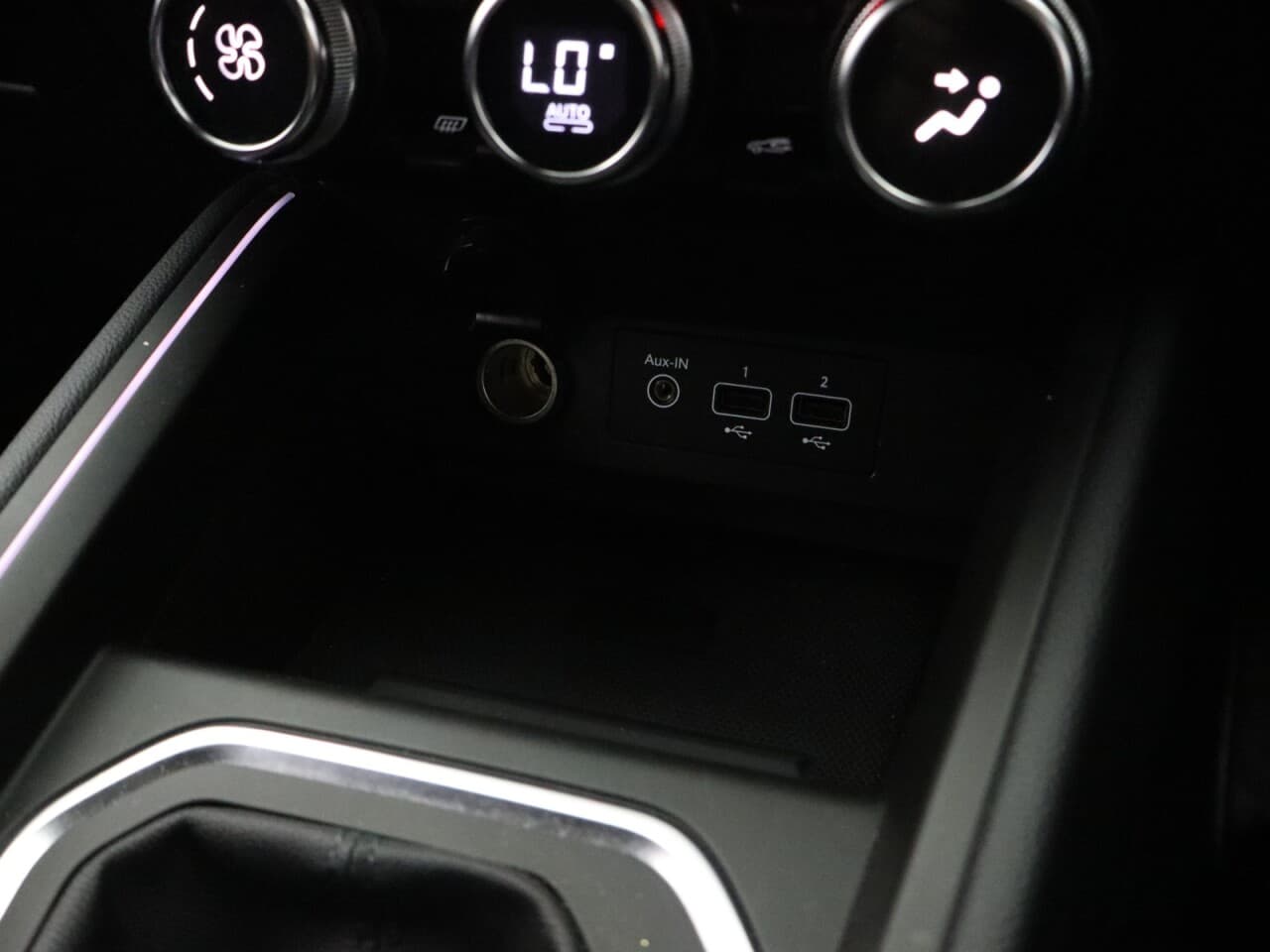 Renault Clio 1.6 E-TECH E-Tech engineered — image 28