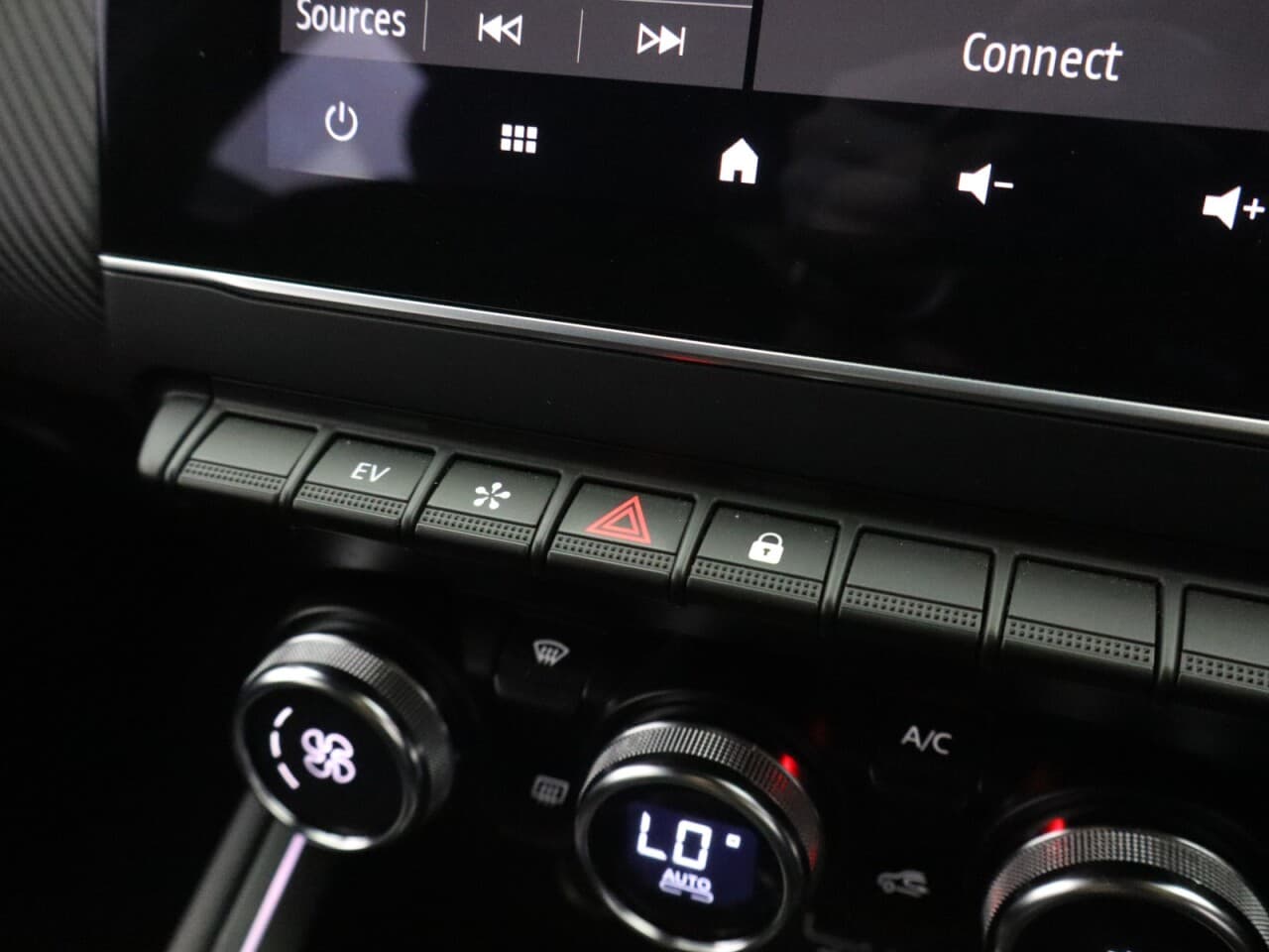 Renault Clio 1.6 E-TECH E-Tech engineered — image 30