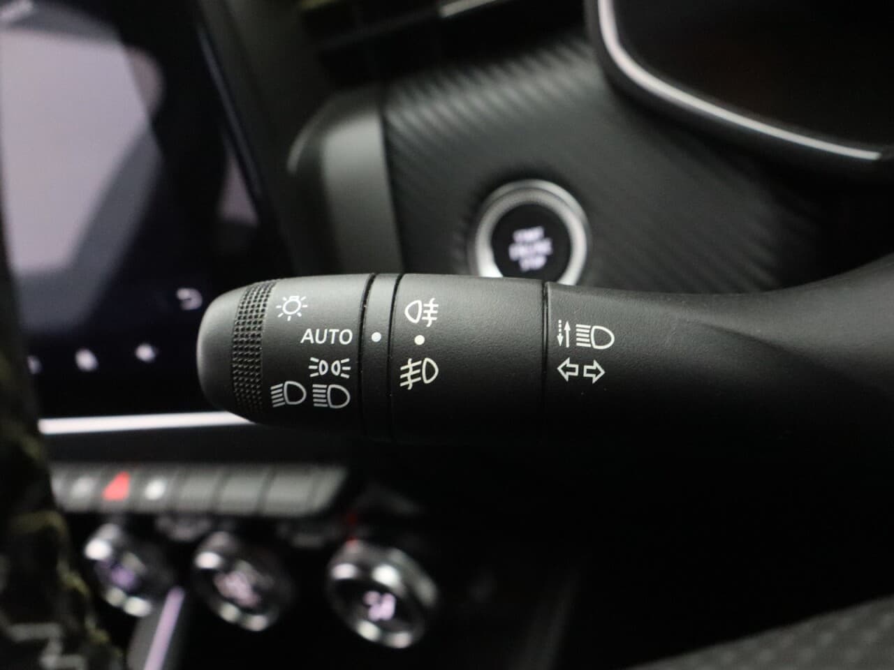 Renault Clio 1.6 E-TECH E-Tech engineered — image 38