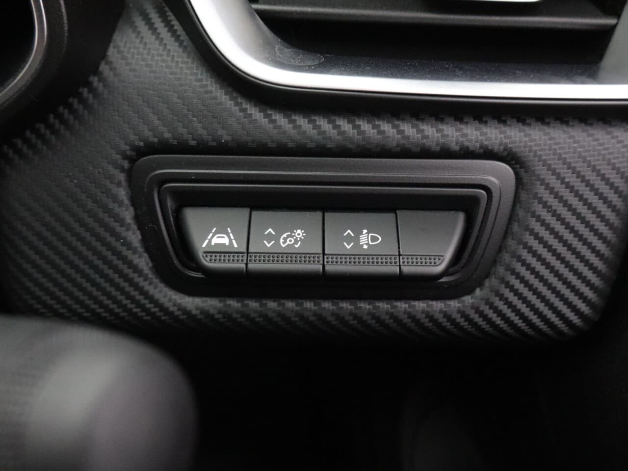 Renault Clio 1.6 E-TECH E-Tech engineered — image 40