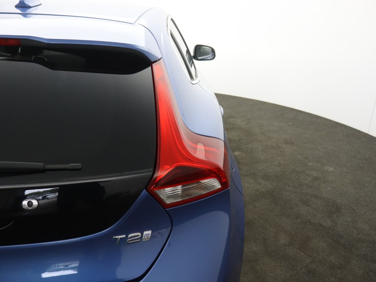 Volvo V40 1.5 T2 R-Design Edition — image 54