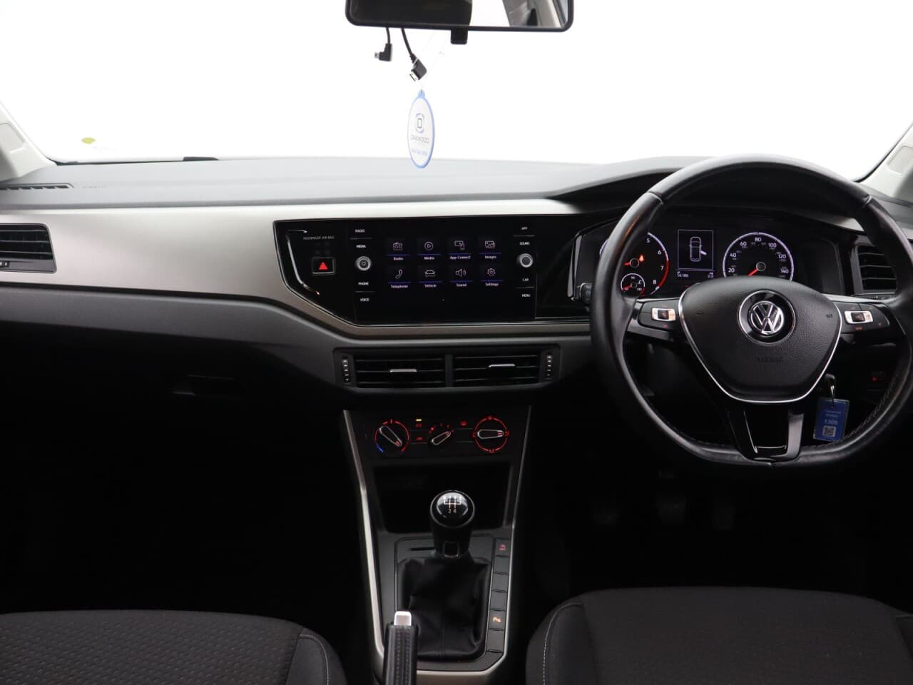 Volkswagen Polo 1.0 TSI Match — image 12